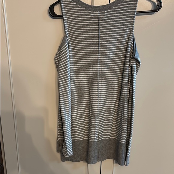 Trouvé open shoulder Gray & white Striped Women's Top xs - Picture 5 of 6